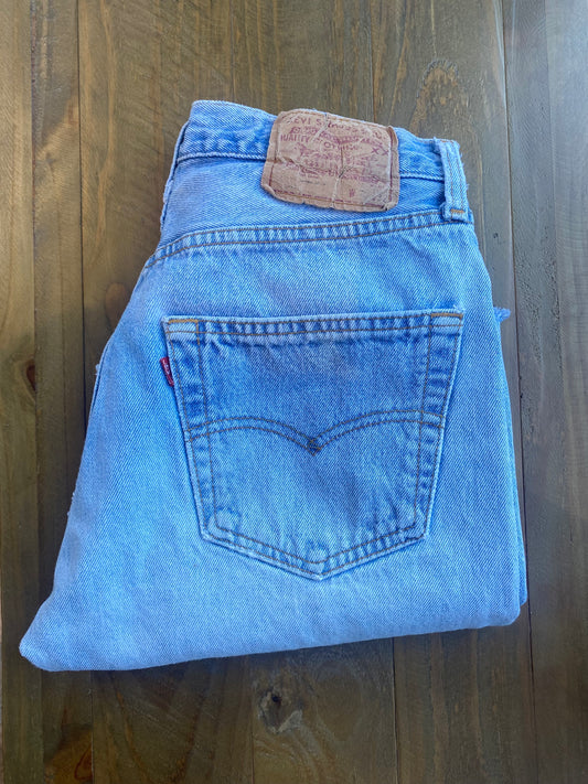 *RESERVED* Vintage Blue 501 29/26 Crop