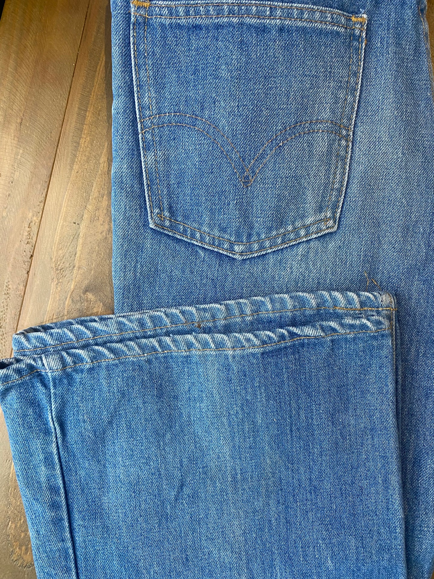 Vintage Blue Bellbottom Jean 29/31