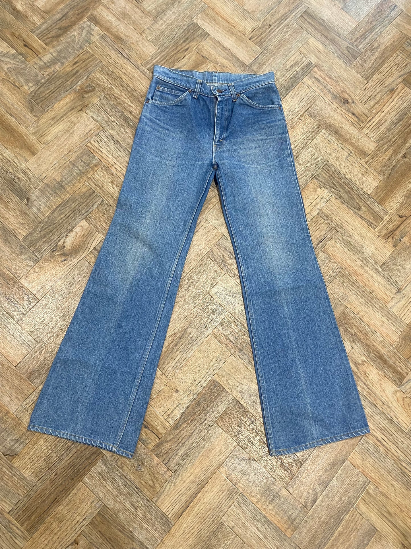 Vintage Blue Bellbottom Jean 29/31